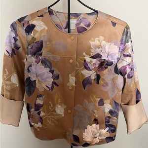 Chico’s tan with purple suede like jacket. Chico’s size 2. Excellent condition